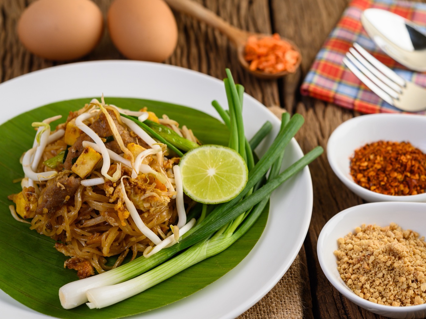 Pad Thai with rice noodles, egg, bean sprouts, and lime